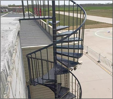 Modernity Residence Indoor Black Steel Structure Wood Tread Curved Stairs With Steel Balustrades