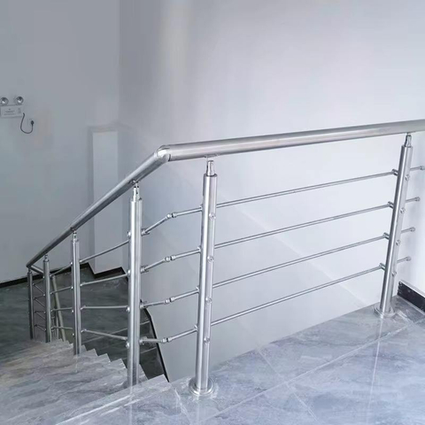 Modern Style Home & Outdoor Safety Horizontal Deck Terrace Crossbar Railing 304 & 316 Stainless Steel Pipe Outdoor Living Spaces