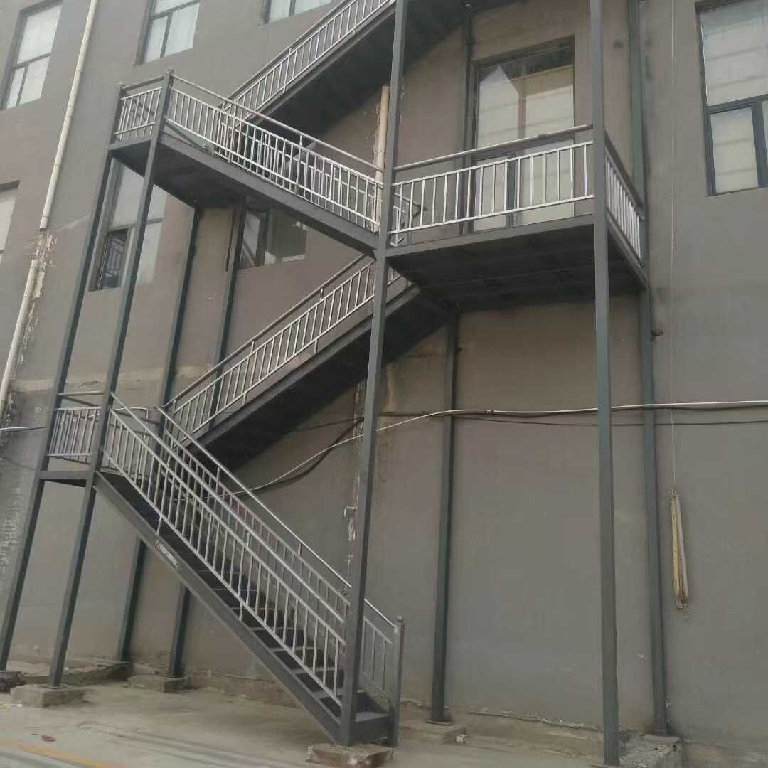 Modern Industrial Design Outdoor Steel Structure Stairs Prefabricated Straight Metal Staircase for Hotel and Home Villa