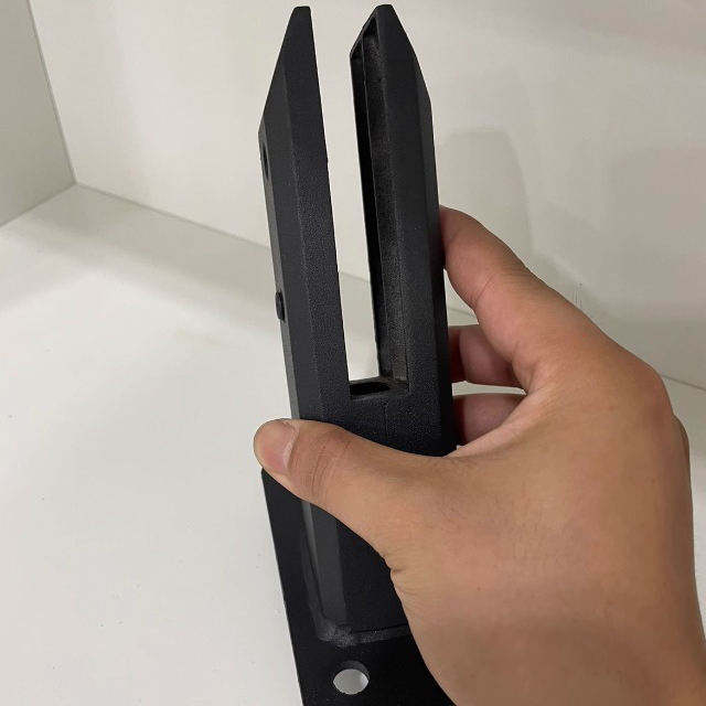 Hot Sales Adjustable Angle Glass Spigot Stainless Steel Glass Spigot for Modern Stairs and Glass Railing for Staircase