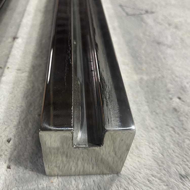 Wholesale Stainless Steel & Toughened Glass Railing Panels for Villa Exterior/Interior Use Free Fittings