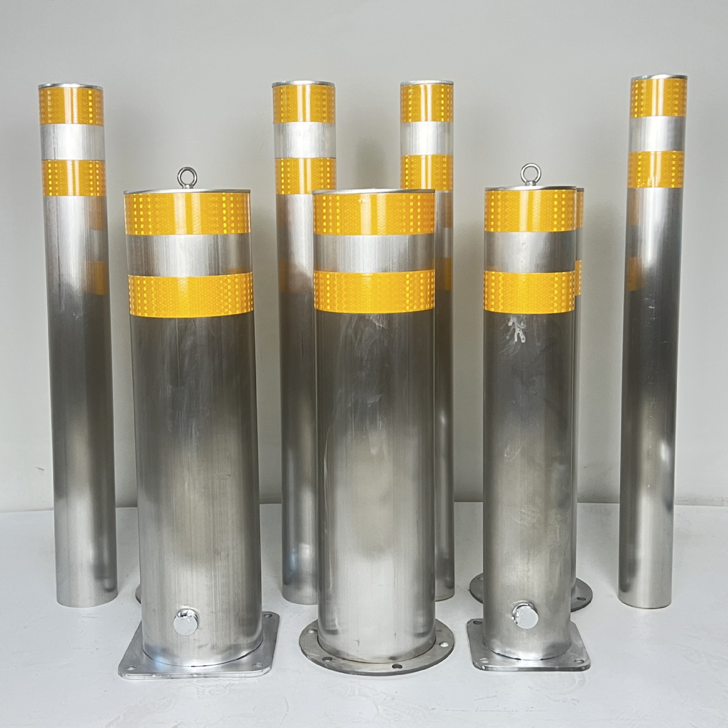 Stainless Steel & Aluminum Alloy Anti-Corrosion Durable Guardrail Parking Bollards for Office Buildings and Schools