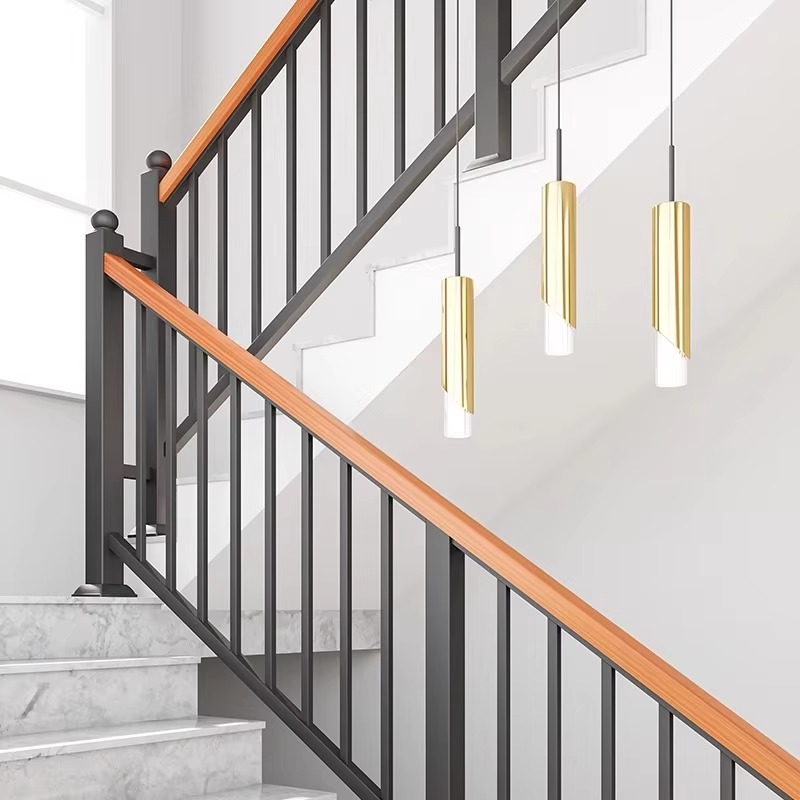 Modern Farmhouse Park Style Indoor Outdoor Staircase Balustrade System with Wrought Iron Wood Handrail and Black Posts