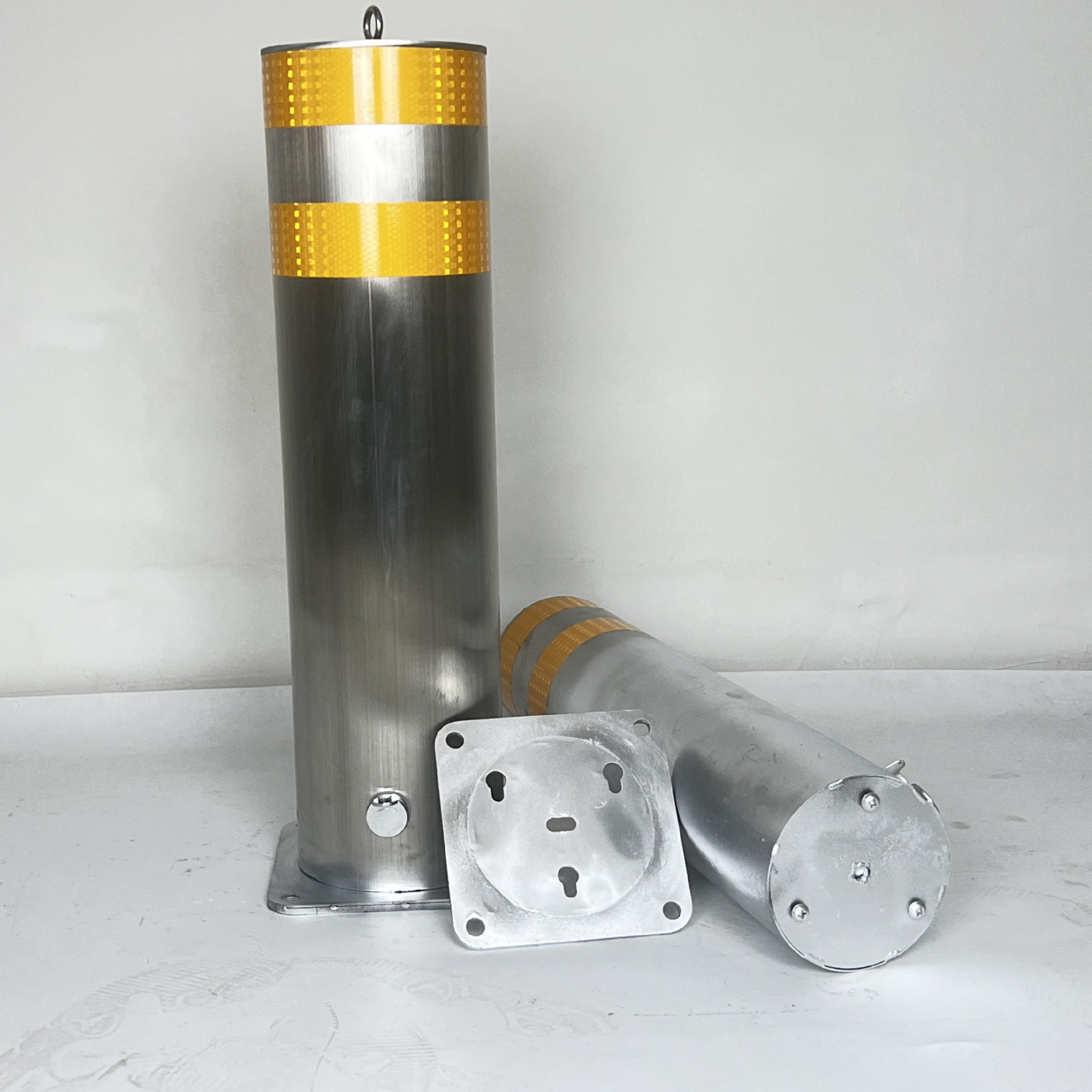 Stainless Steel & Aluminum Alloy Anti-Corrosion Durable Guardrail Parking Bollards for Office Buildings and Schools