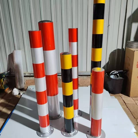 Pre-Embedded Reflective Delineator Posts & Isolation Columns Red White Traffic Safety Lane Dividers